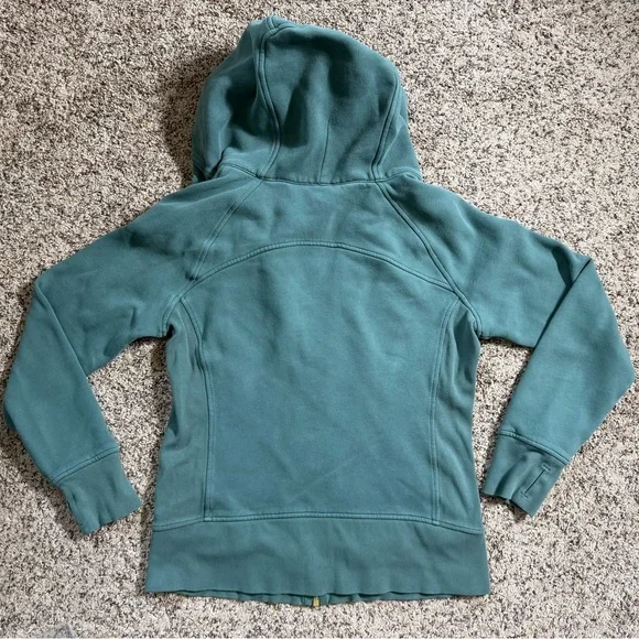 Lululemon Scuba Green Zip-Up Hoodie - Picture 3 of 4